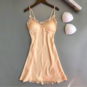 🌹3/$30 NWT Fleur Cachee "Greylin" Nightie